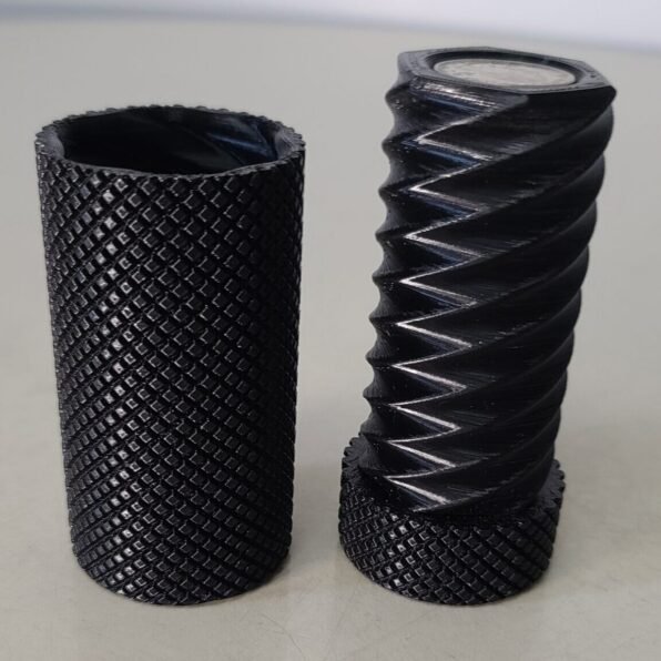 Quarter Twist Container